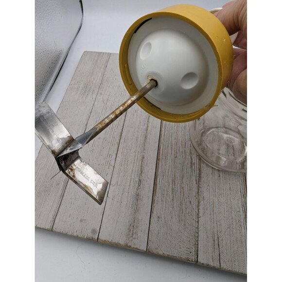 Federal Housewares Yellow Handled Nut Food Chopper Spring with Jar - Picture 7 of 7